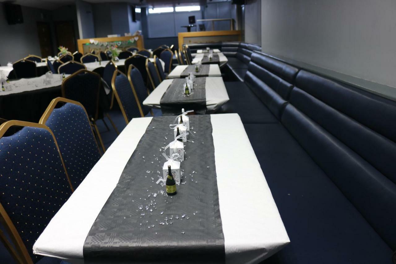 הליפקס Moorside Lodge מראה חיצוני תמונה